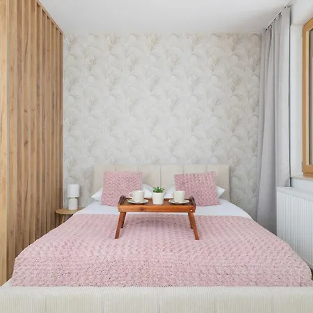 Apartament Pink&blue Cozy In By Renters
